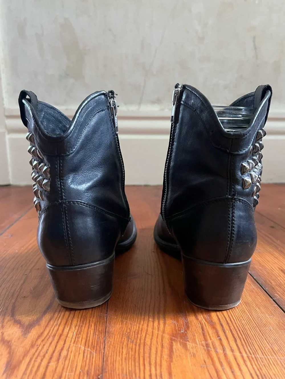 Studded Black Leather Ankle Boots - Steve Madden - size 40